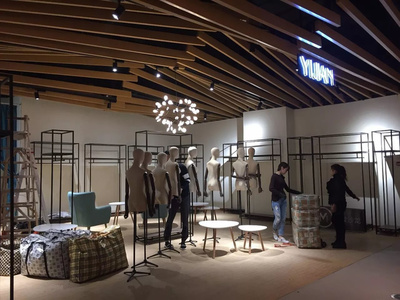 八萬(wàn)本書(shū)，3200方！杭州最大民營(yíng)書(shū)店啟幕，融合服裝服飾打造新零售體驗(yàn)